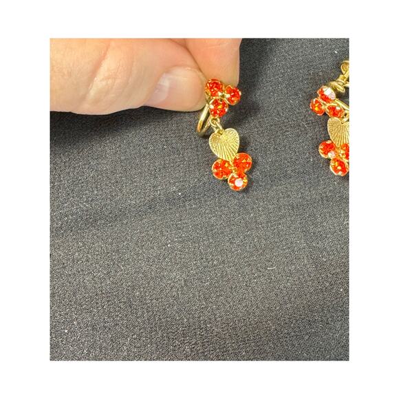 Vintage Star-ART 12K GF Screw-Back Earrings w/ Orange Rhinestones & Heart Drop - Picture 4 of 4
